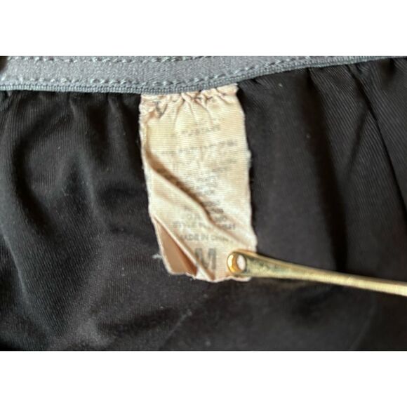 Vuori Trial Shorts in Blue and Black Size M - Picture 5 of 5